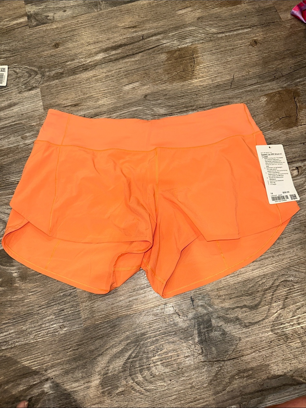 NEW with tags! Lululemon Speed Up Mid-Rise Short 4" Golden Apricot sz 14
